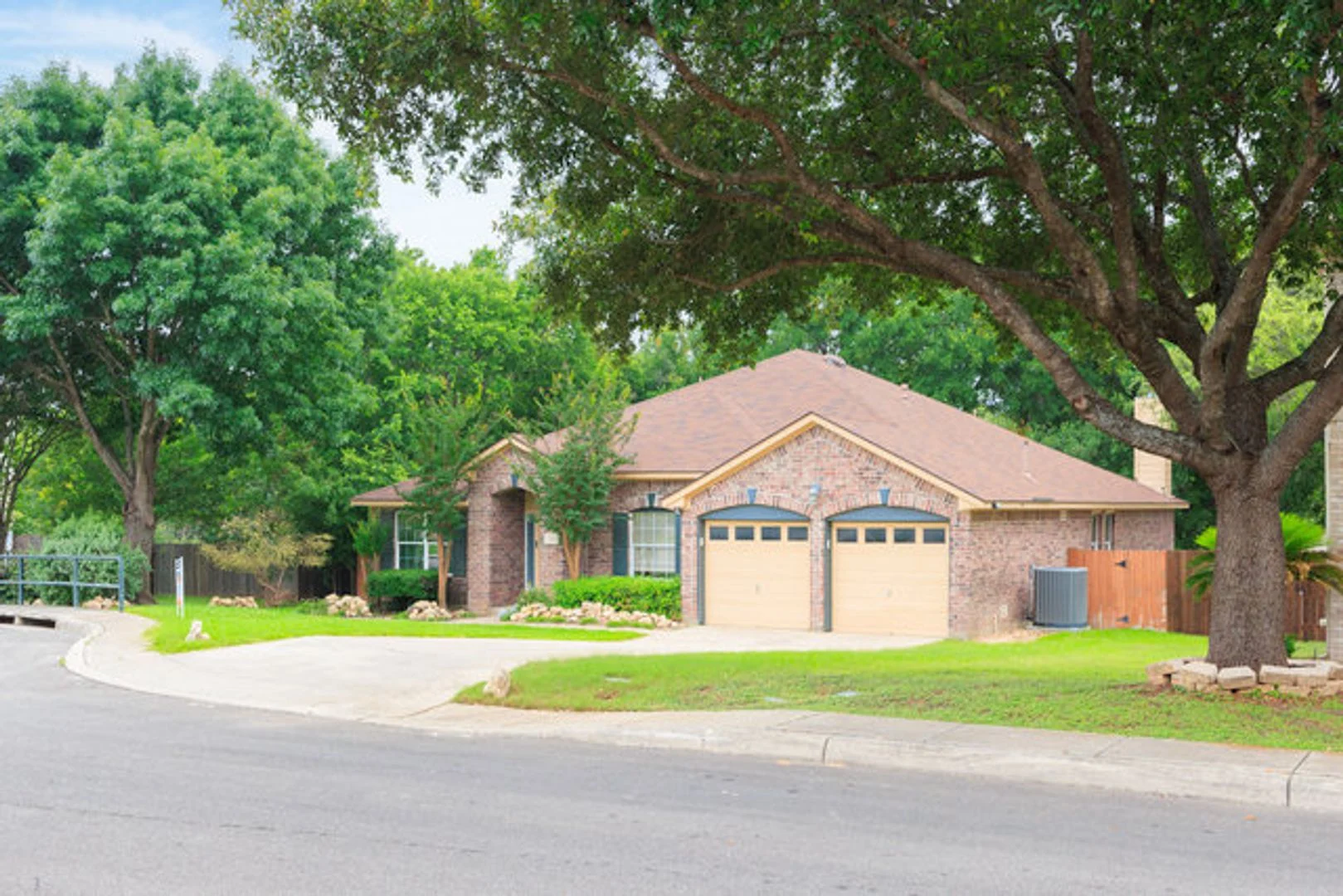 11378 Woodridge Forest