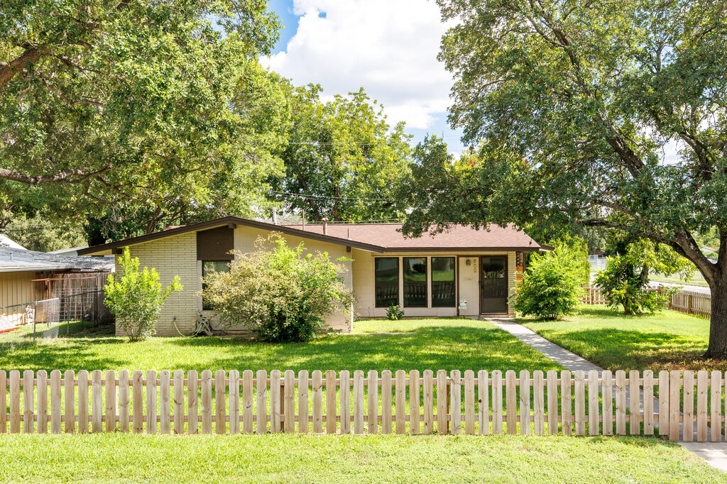 502 Timberlane Drive